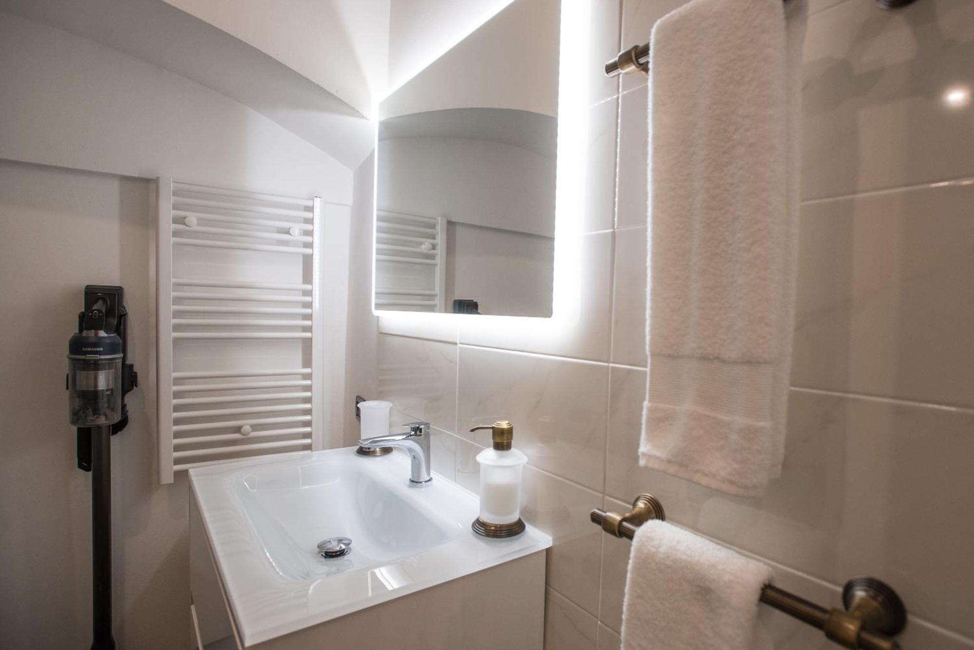 Apartment In The City Centre Cagliari Exteriér fotografie